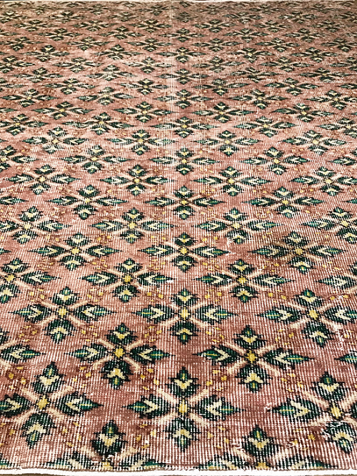 Турецкий ковёр ручной работы цвета пыльной розы