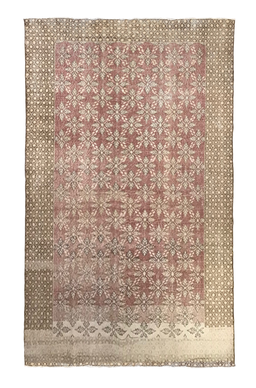 Шерстяной ковёр ручной работы розового цвета
