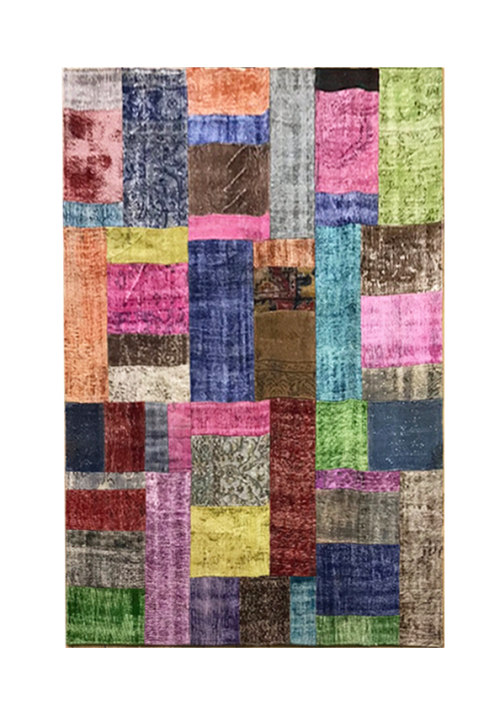 Яркий разноцветный ковёр в стиле пэчворк ручной работы