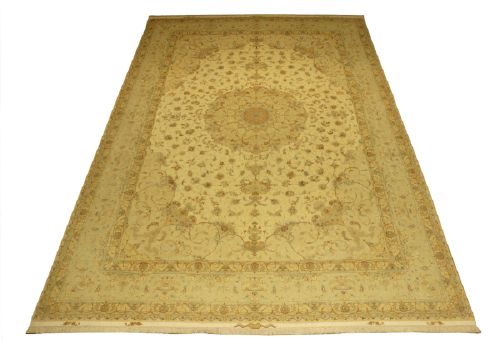 Персидский ковёр бежевого цвета большого размера