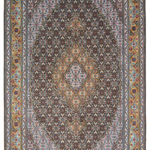 Персидский  ковёр из шерсти и шёлка "Табриз Медальон Махи Лале"